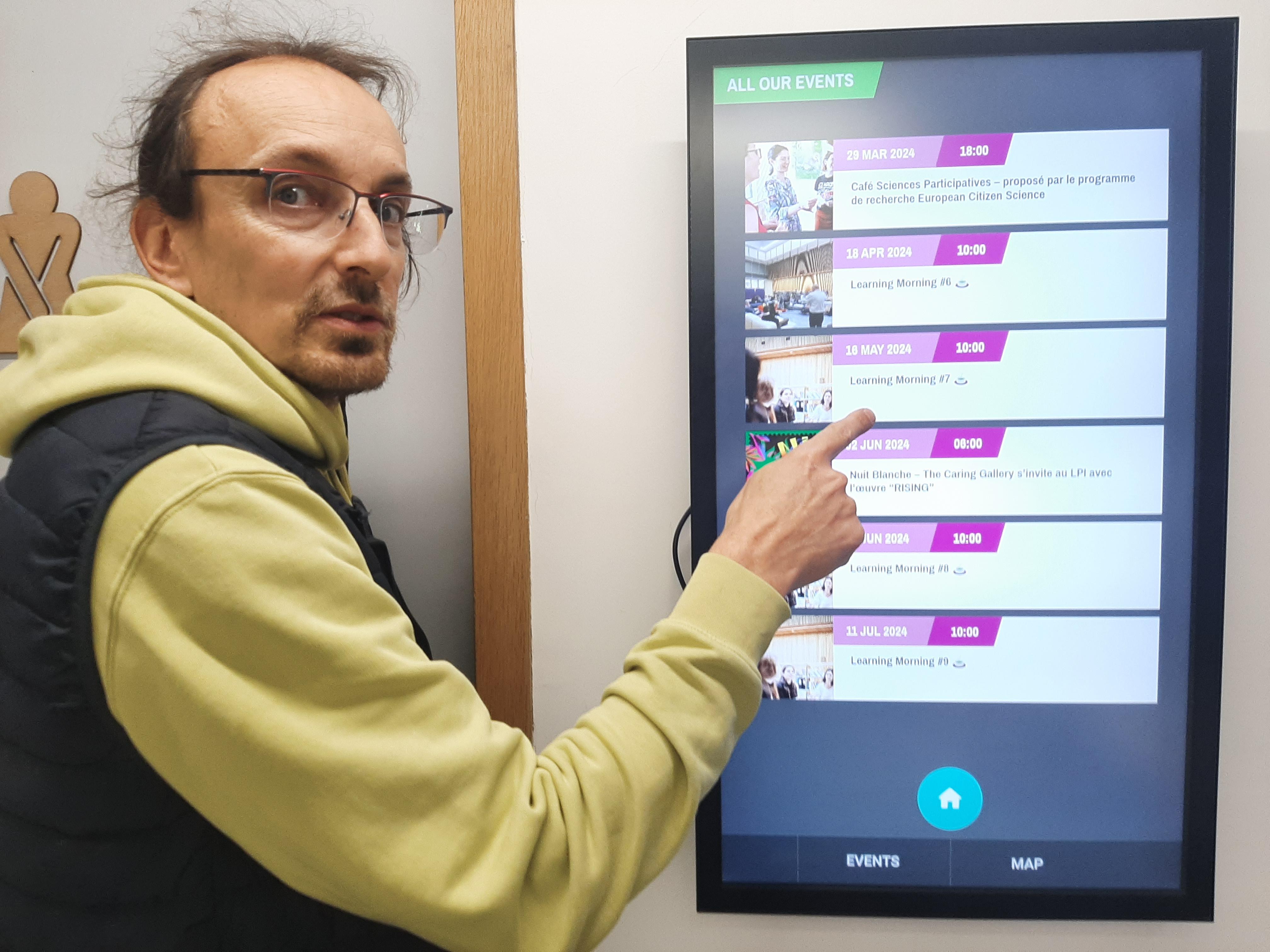 Projects - Tactile Information Screens at LPI